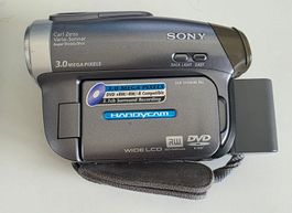 Sony Handycam DCR-DVD403E – funktioniert – viel Zubehör