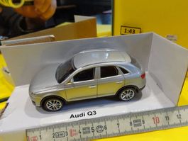 Audi Q3  1-43 (mit Box) Rastar  (Booo)