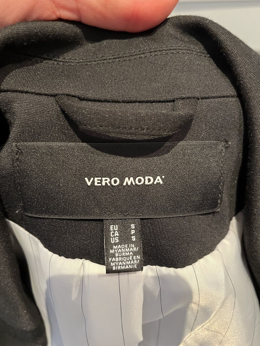 Completi & Tailleur: Vero Moda Damen Blazer S – Usato da Baden venduto da zi_ai 2