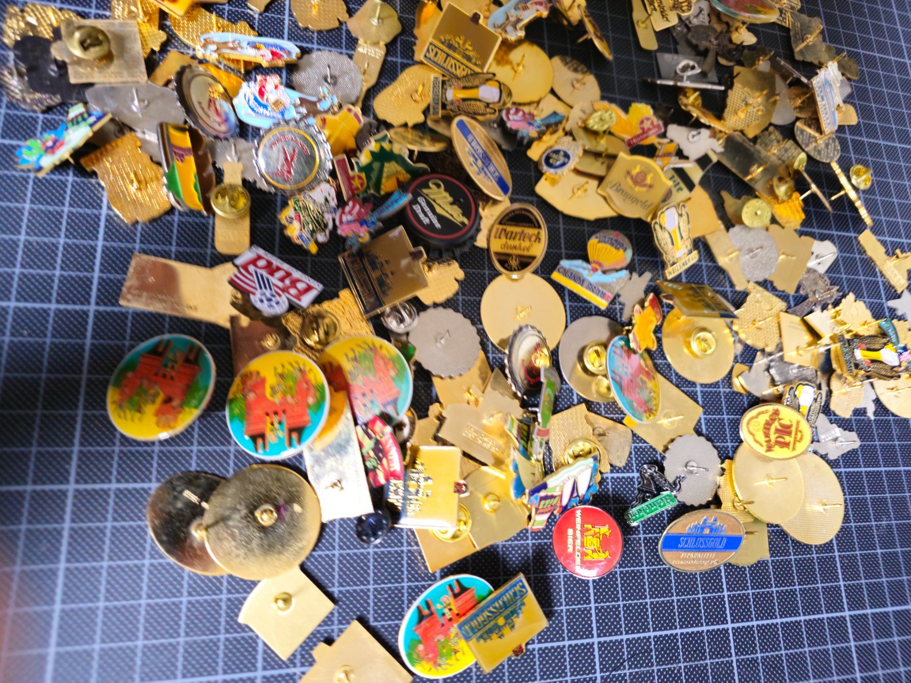 Placchette & Badge: Grosse Sammlung von Pins - Bier Pin Bier Pins – Usato da Gränichen venduto da Jumbo77 2