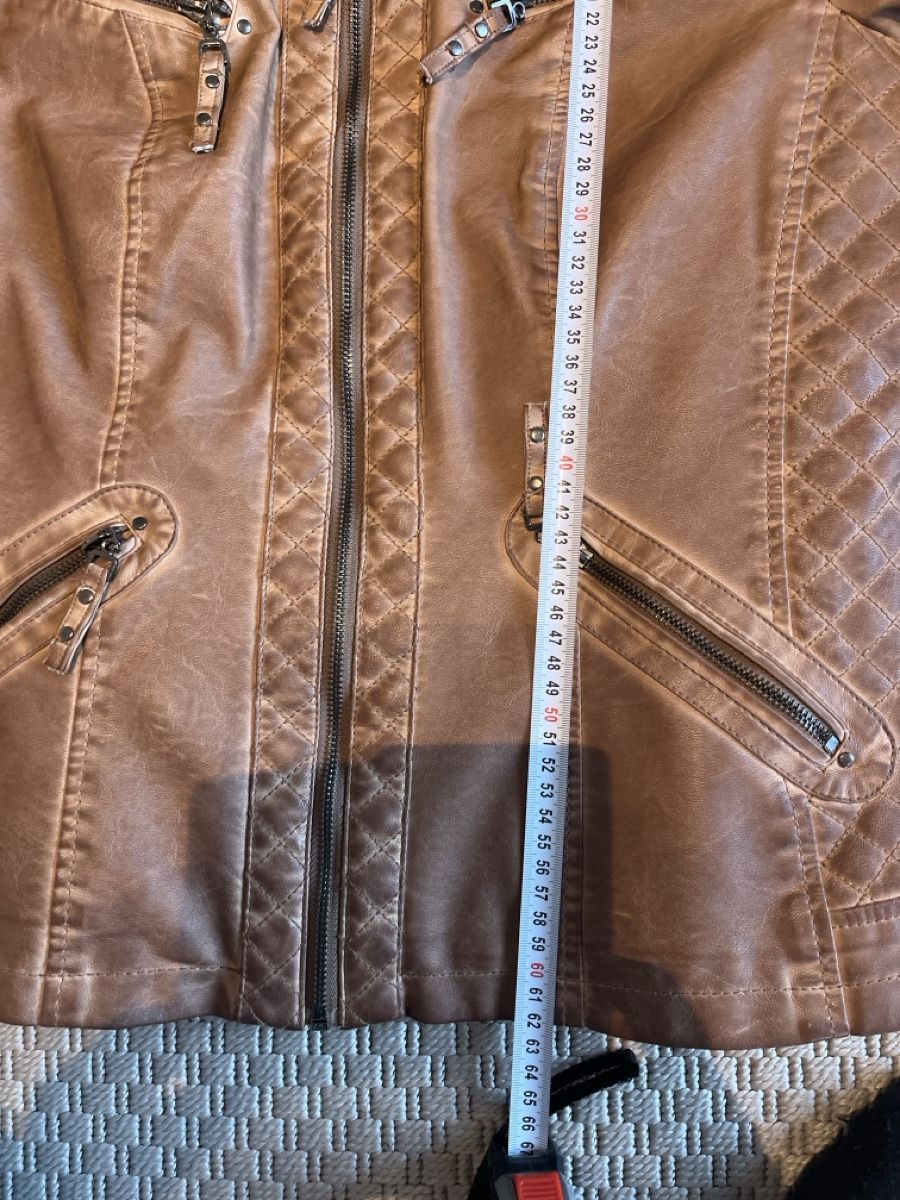 Vestes: Kunstlederjacke, braun, gesteppte Details, S/M – D'occasion à Solothurn par Bobesch08 6