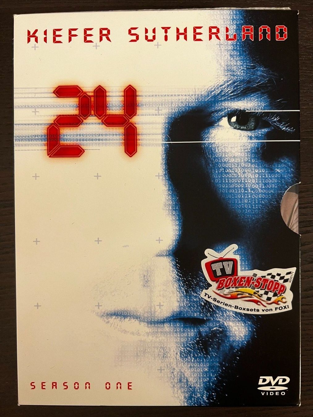 Tutti i DVDs: 24 Season One – Usato da Zürich venduto da FilmFreunde