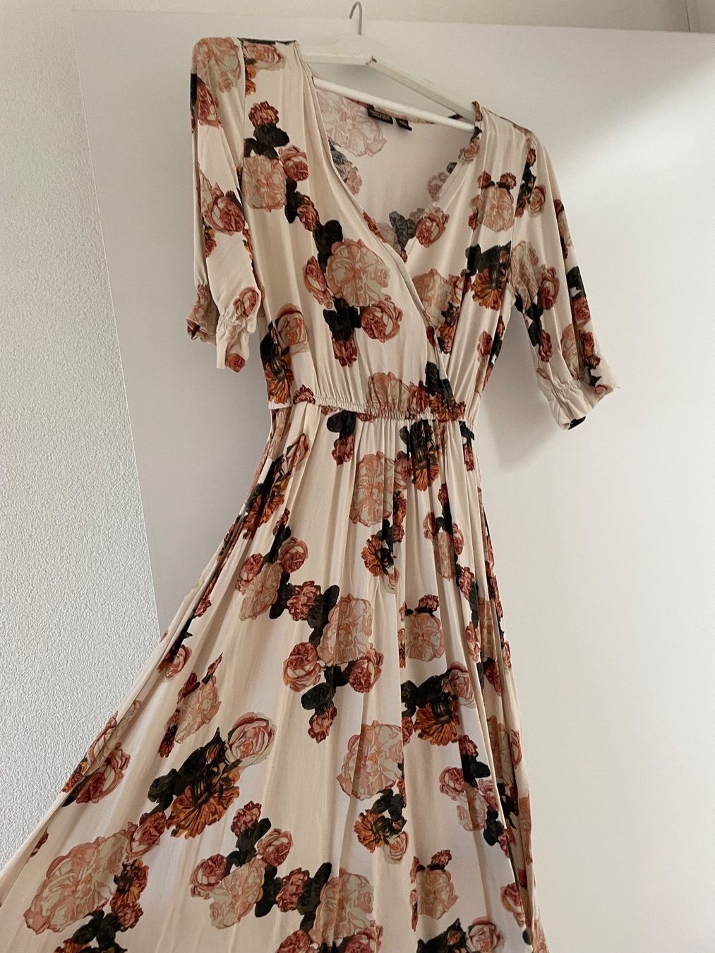 Vestiti: Kleid mit Blumenmuster, Gr. XS – Usato da Nidau venduto da sve_2thh