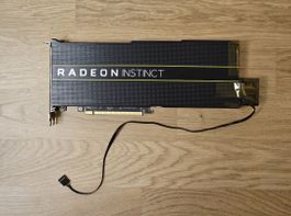 AMD Instinct MI50 mit 32 GB HBM2