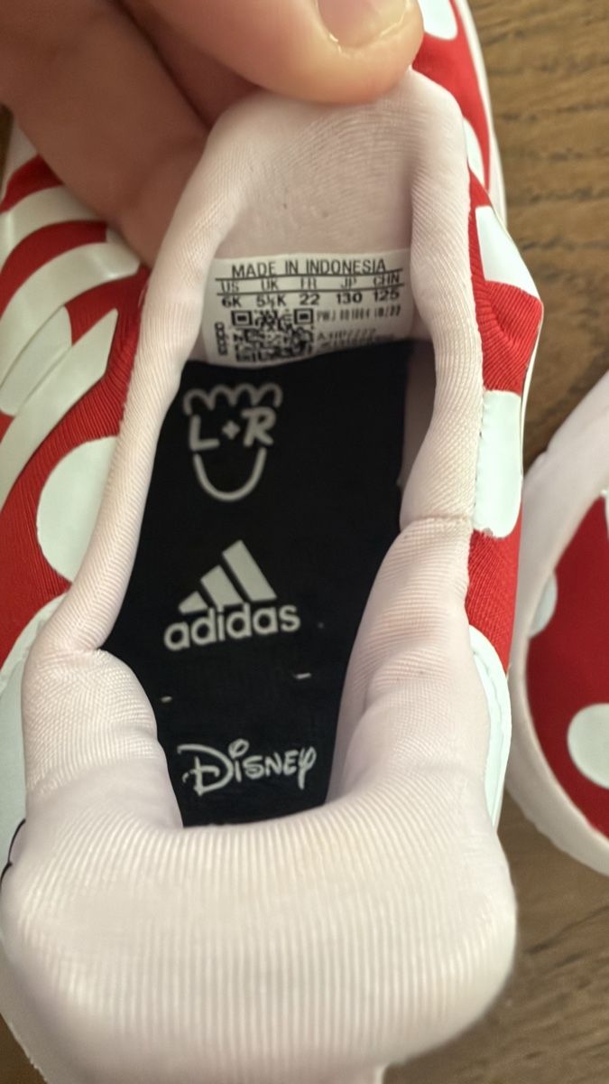 Adidas Scarpe per ragazzi: Adidas Disney Kinder Schuhe – Usato da Sennhof Winterthur venduto da bibo11 1