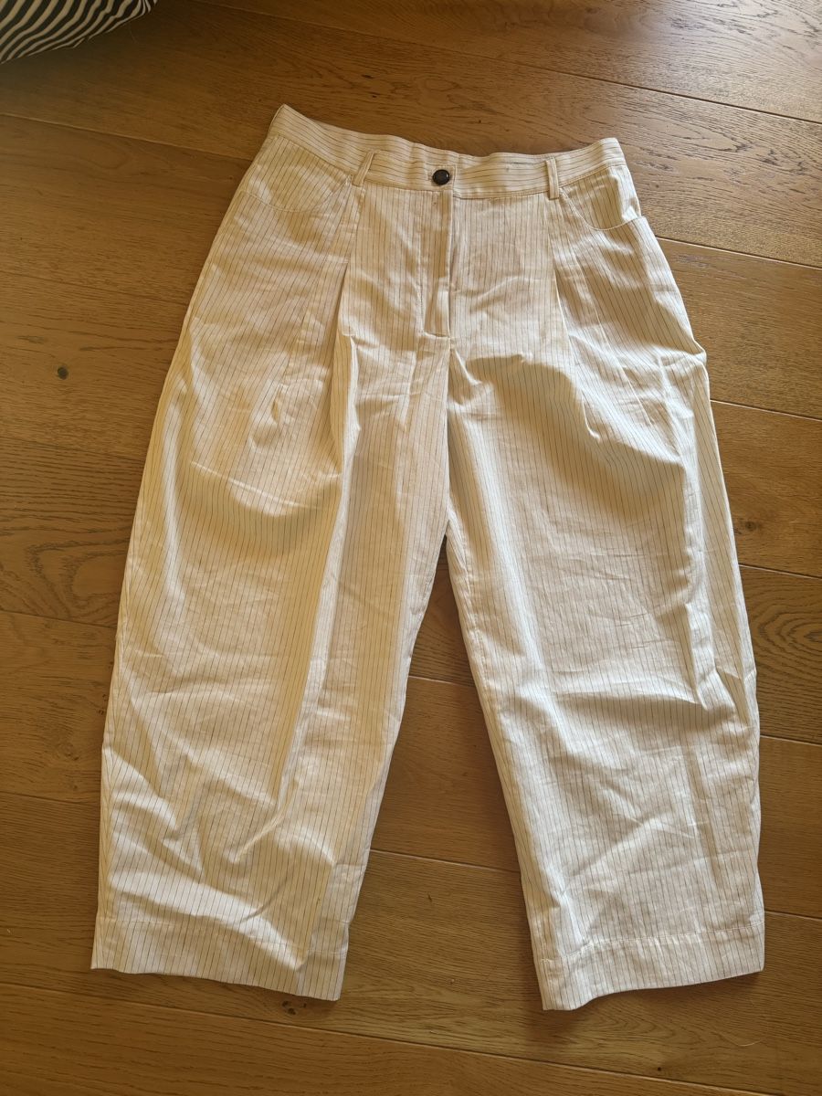Zara Pantaloni: Pantalon ballon Zara collection actuelle – Nuovo (secondo la descrizione) da Les Giettes venduto da joelledu