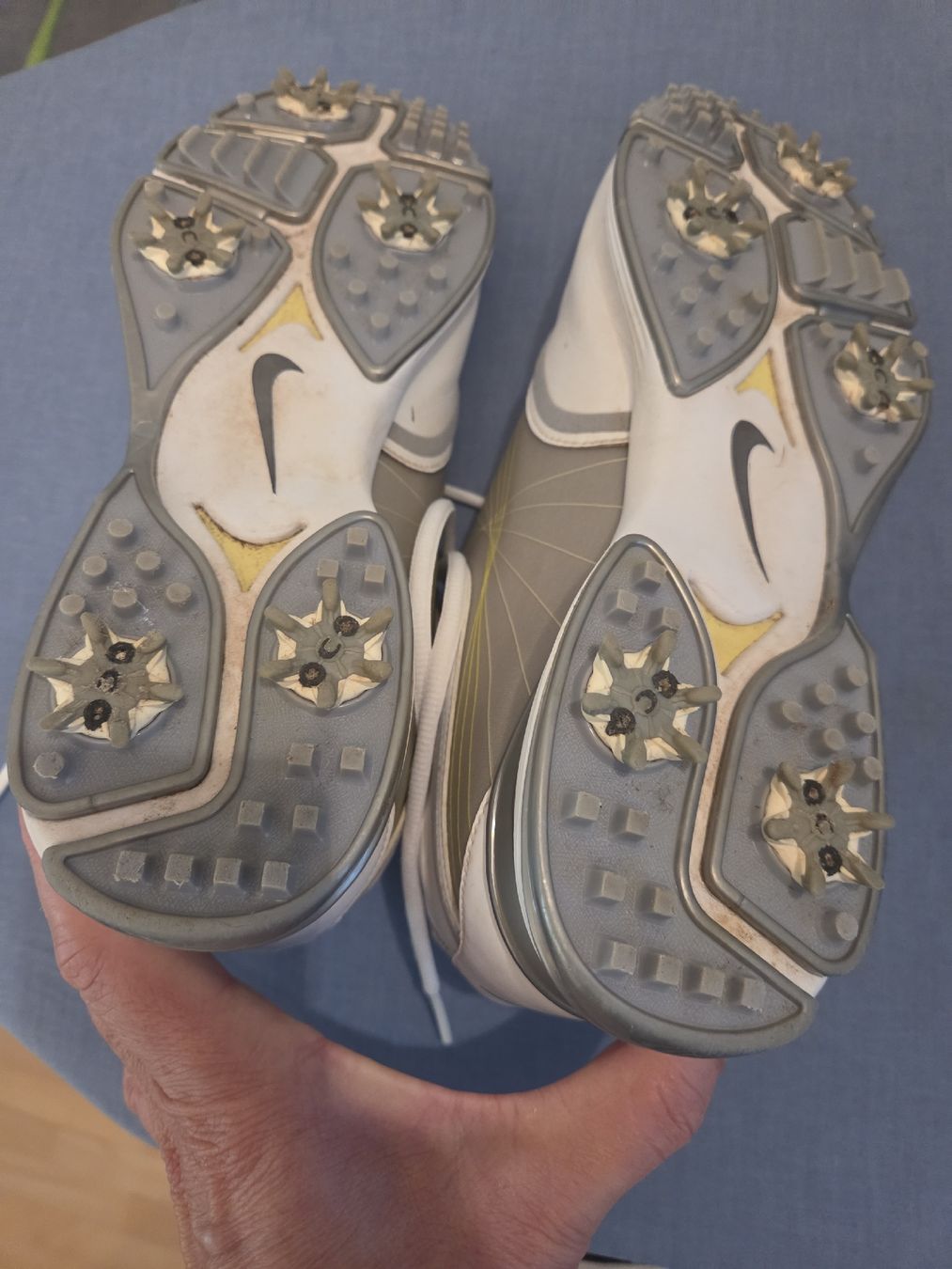 Nike Scarpe da donna: Nike Golfschuhe Damen Grösse 41 – Usato da Brugg AG venduto da EstherH04 1