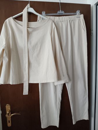 wunderschönrs sommer  Set Bluse und Hose Beige Grösse xl