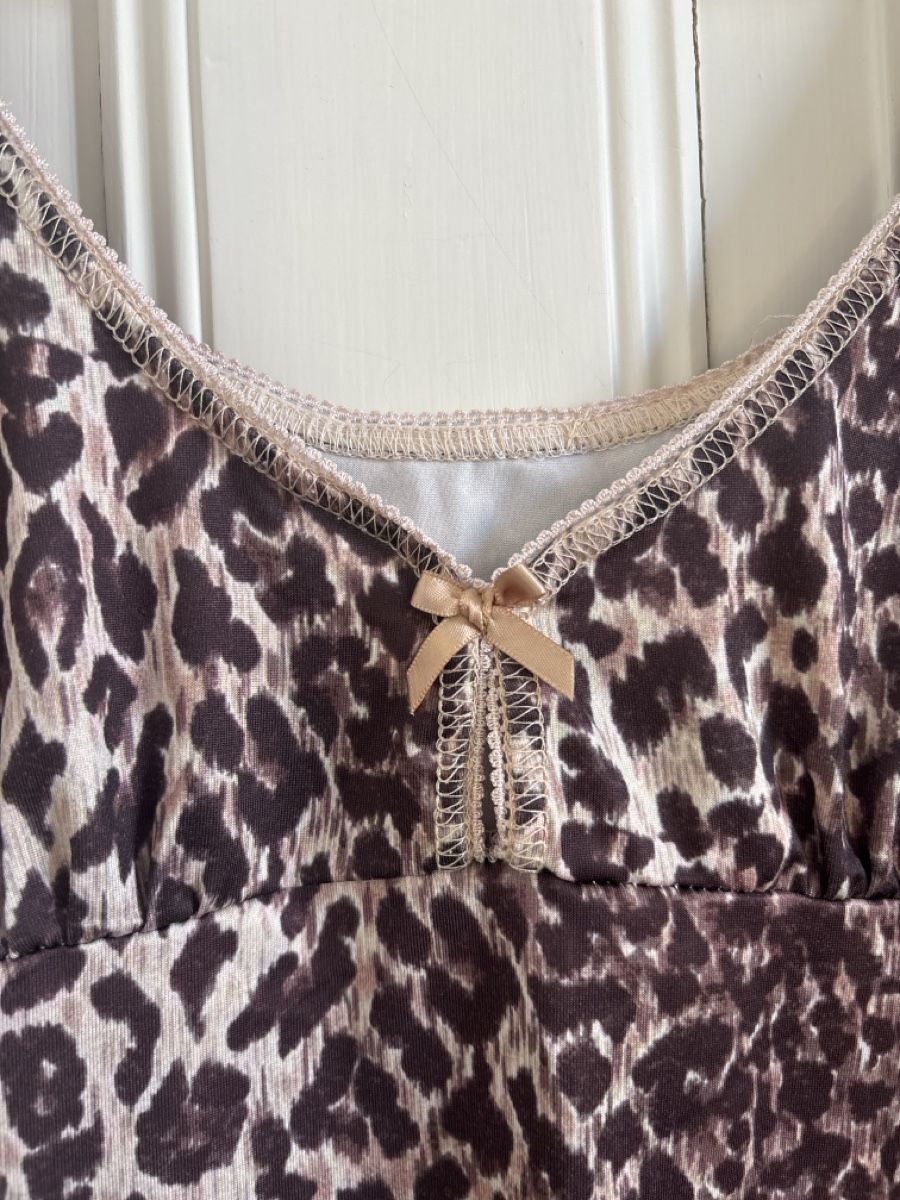 Shein Top: Y2K Shein Leopard Print Top - Size M – Usato da Zollikon venduto da ely.p 1