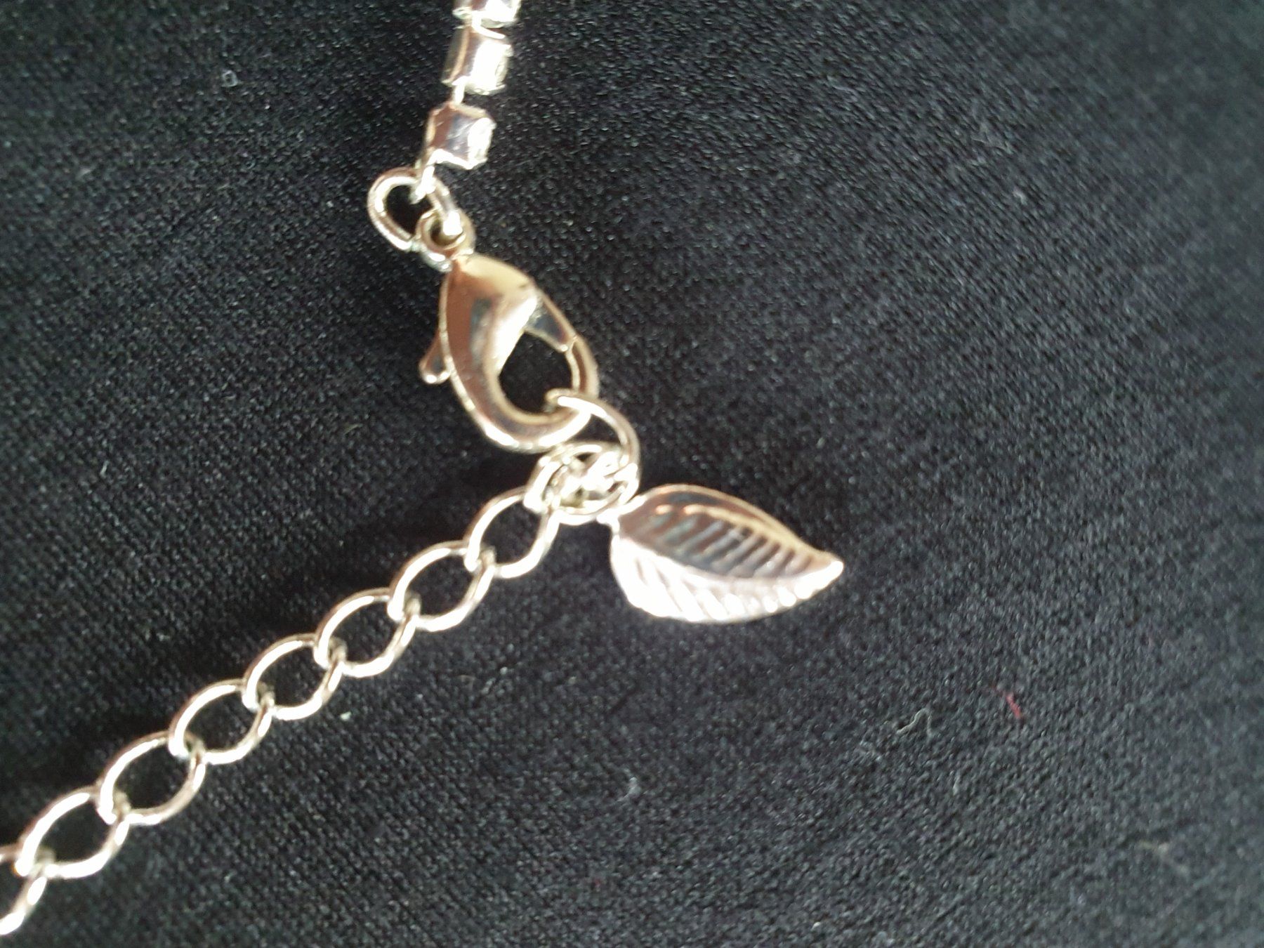 Ketten: Collier mit passenden Armband – Gebraucht aus Ilanz von bet_7gww 2