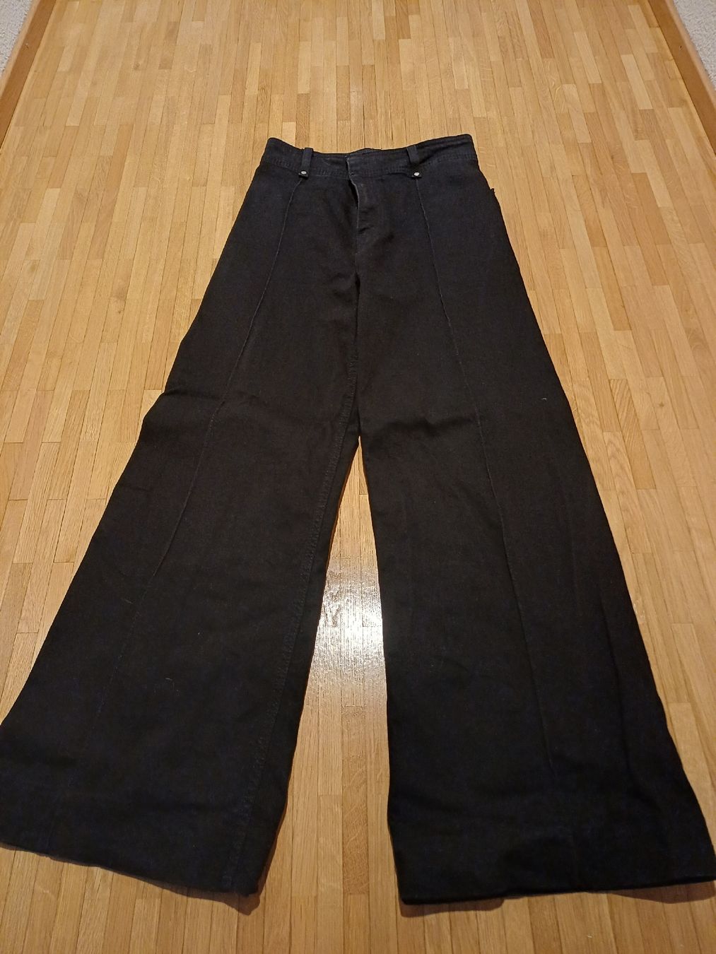 Zara Pantaloni: Hose – Usato da Rothenburg venduto da lauraaurora