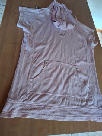 T-shirt rose pastel avec capuchon taille L marque C&A coton