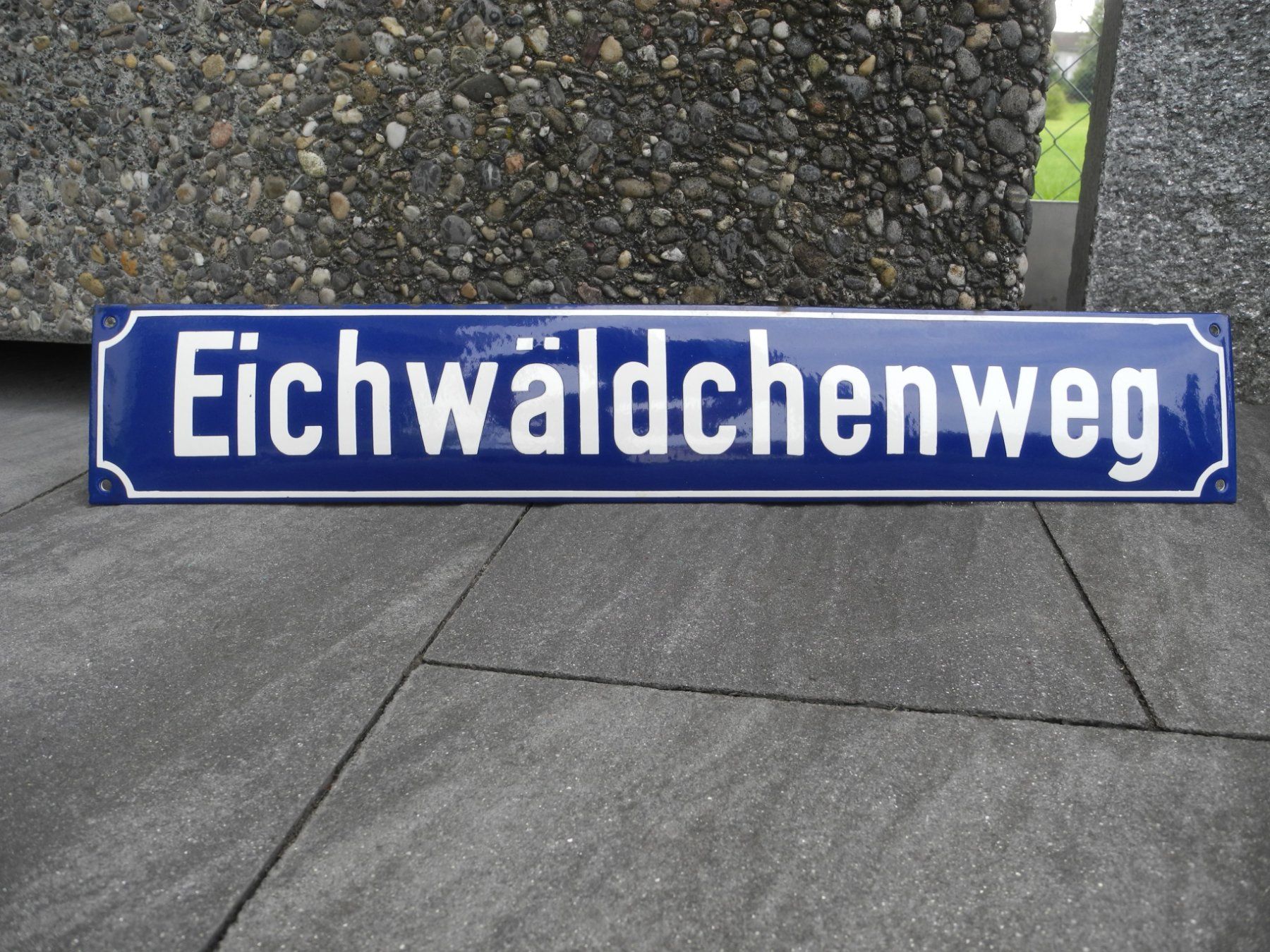Schilder: EMAILLESCHILD/EICHWÄLDCHENWEG – Gebraucht aus Reinach AG von Huckleberrysix