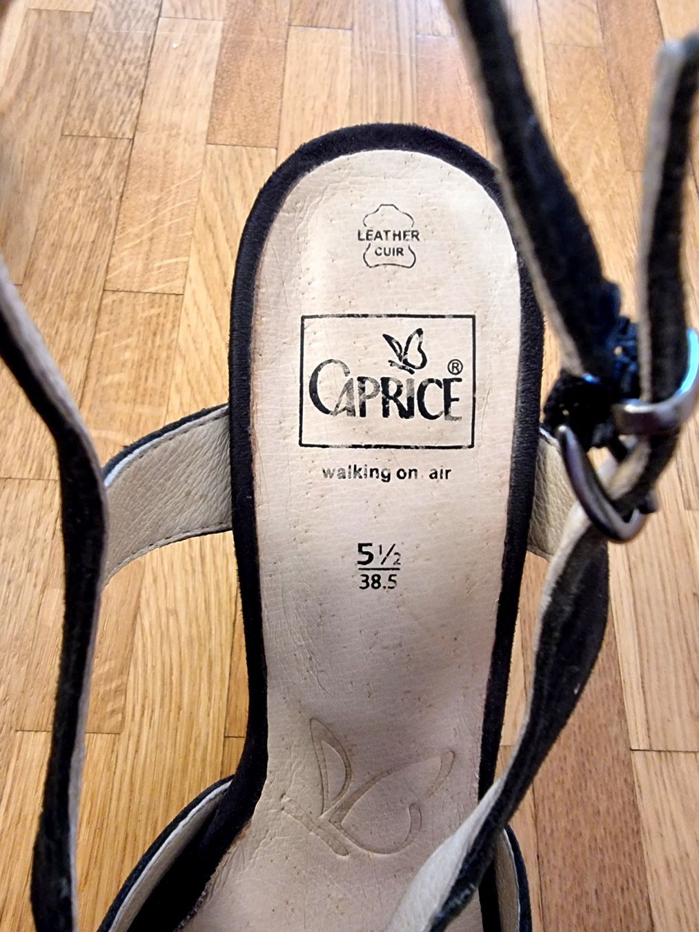 Scarpe da donna: Sandales cuir/daim noires Caprice taille 38.5 – Usato da Veyrier venduto da Leilazizou 6