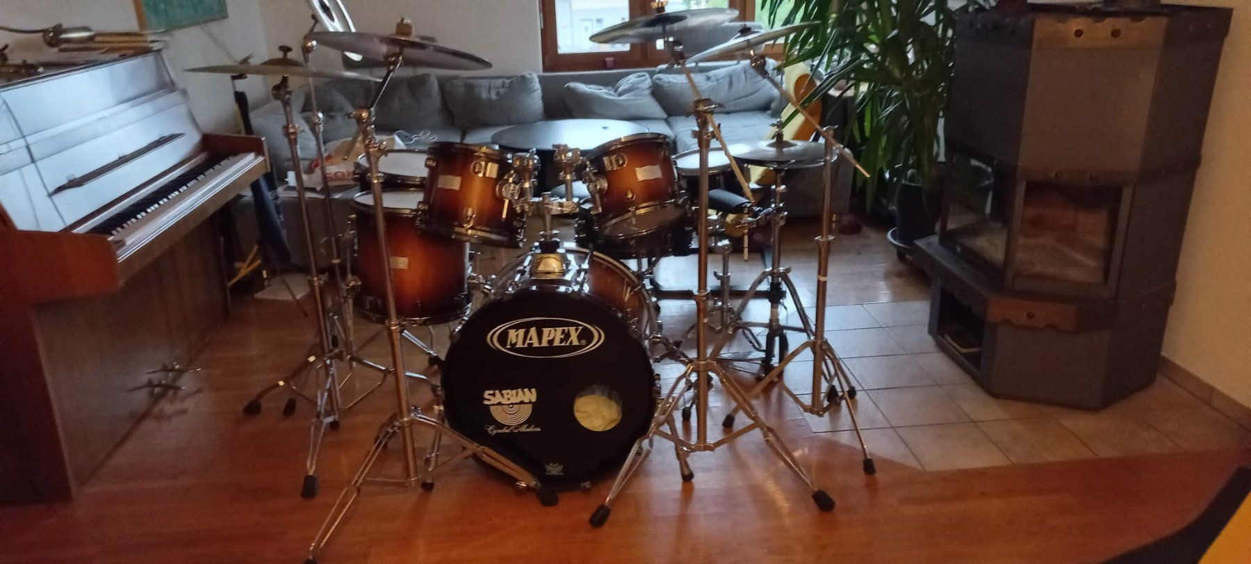 Strumenti musicali: Orion Mapex, Professional Drum Kit – Usato da Beringen venduto da Mvn2
