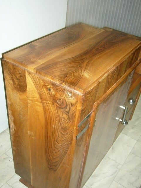Credenze: kleines Art Deco Nussbaum Sideboard – Usato da Schöfflisdorf venduto da pullux 2