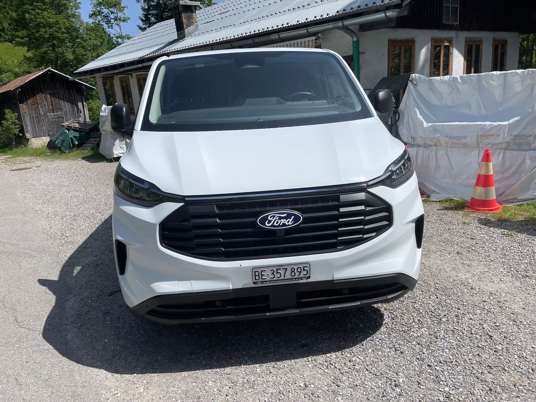 Ford Veicoli commerciali: Ford Transit Custom 2024 AWD – Usato da Gsteig b. Gstaad venduto da Fenster0 2