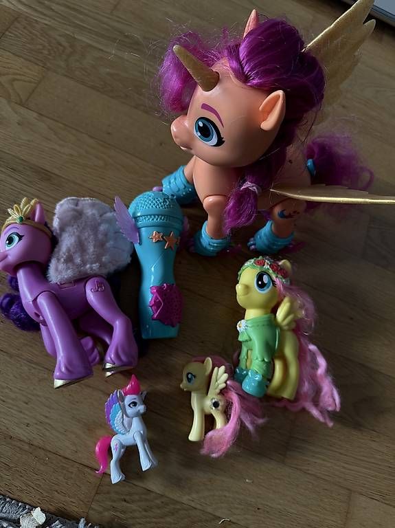 Giocattoli: My Little Pony Set – Usato da Zürich venduto da hamtaro26