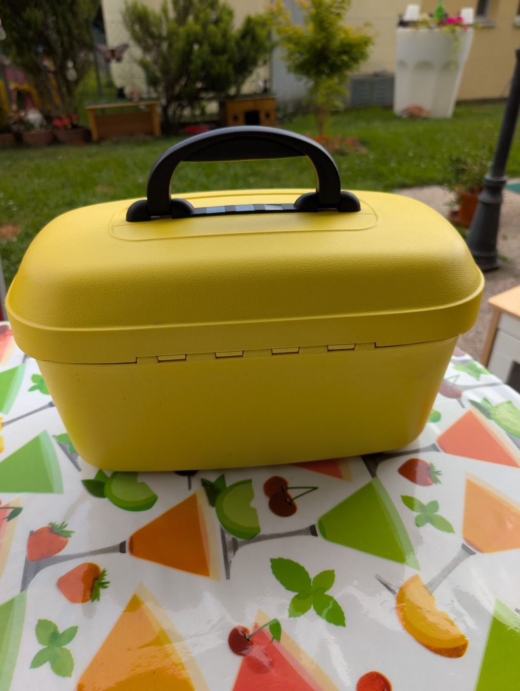 Delsey Valigie: Delsey Kosmetikkoffer Gelb - Praktisch – Usato da Cugnasco venduto da tizianaq 1