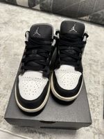 Jordan 1 Low, noir et blanc, taille 39, presque neuves! (54)