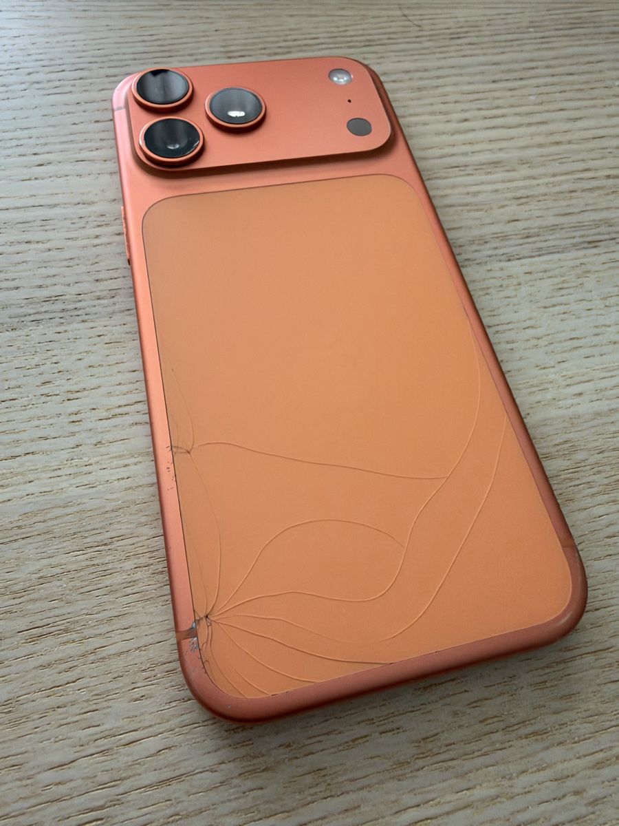 Apple Handys / Smartphones: iPhone 17 Pro Max | 512GB | 99% Akku | Div. Risse! – Gebraucht aus Abtwil SG von yanicoschti 5