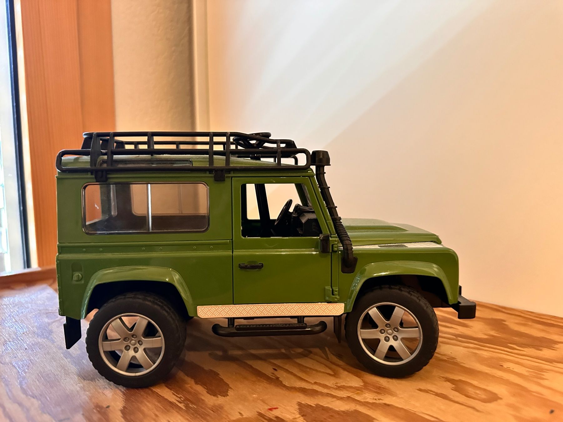 Bruder Giocattoli: Bruder Land Rover Defender – Usato da Hasliberg-Reuti venduto da Migi79