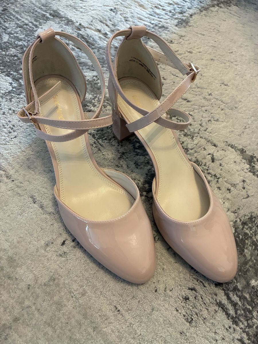 Chaussures femmes: Damen Pumps Grösse 41 – Neuf (Voir description) à Adliswil par Datty