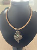 Schöne Kette mit Anhänger 