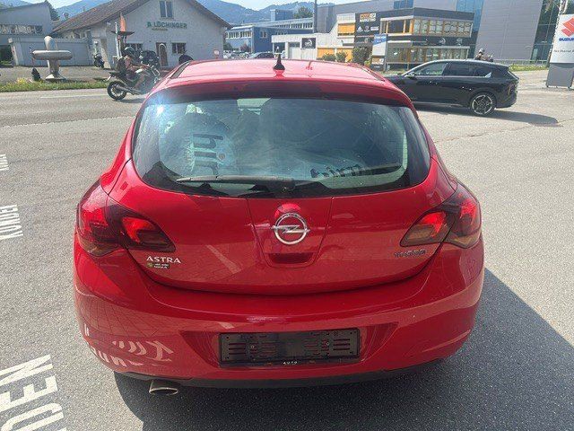 Opel Automobili: Opel Astra 1.6 T Cosmo – Usato da Oberriet SG venduto da jeepv8 2