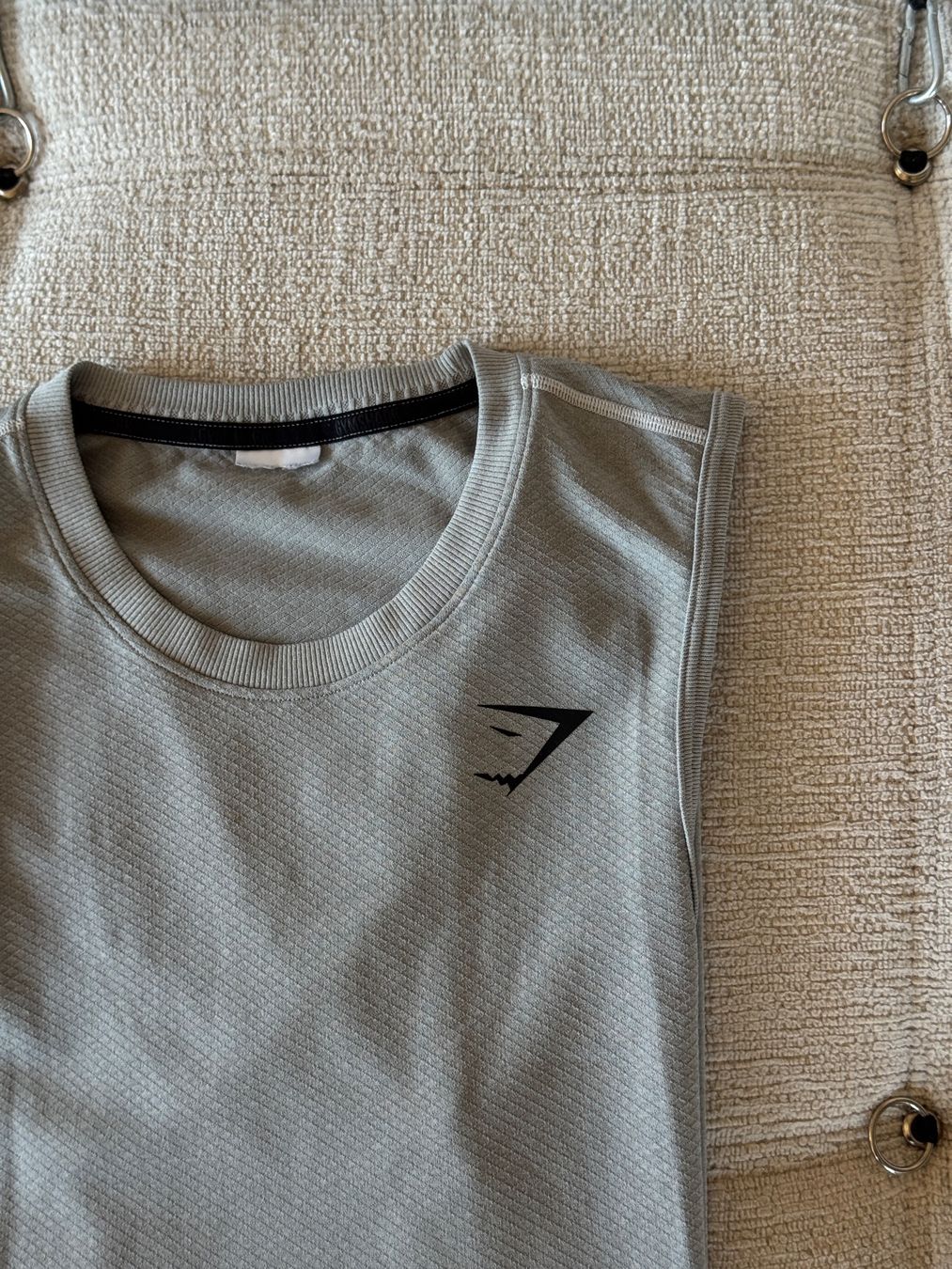 Gymshark T-shirt: Gymshark | Tanktop – Nuovo (secondo la descrizione) da Horgen venduto da onur_5 1