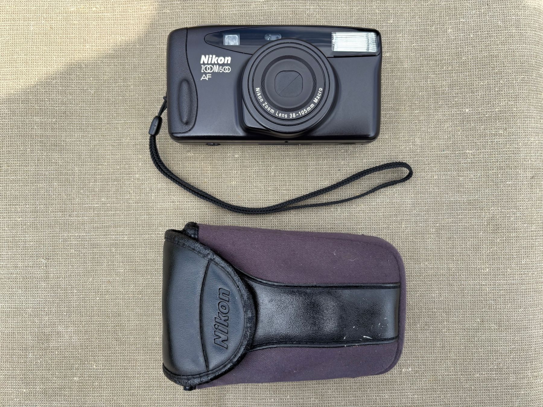 Nikon Fotocamera: Nikon Zoom 500 AF Kamera – Usato da Feldbach venduto da Olive1 1