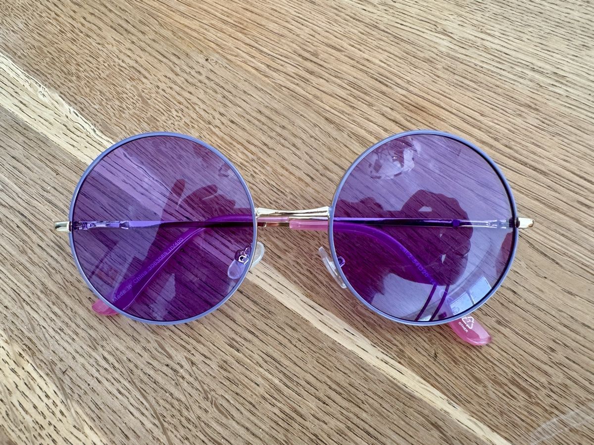 Occhiali & Lenti: Cool Round Sunglasses Purple Lenses – Nuovo (secondo la descrizione) da Bülach venduto da dan_7scp