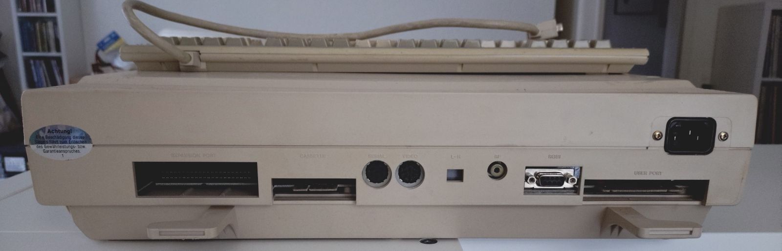 Commodore PCs: Commodore C128D – D'occasion à Grüningen par Stargazer 4