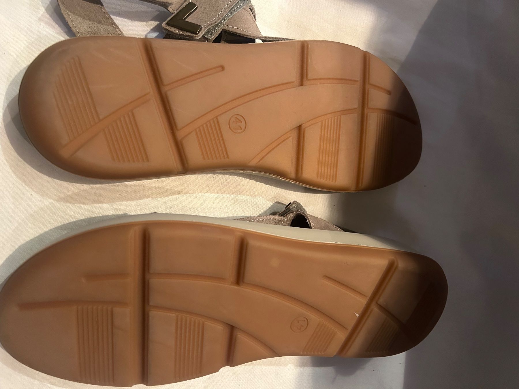 Scarpe da donna: Sandalen Gr. 41 NEU – Nuovo (secondo la descrizione) da Roveredo GR venduto da Keks78 1