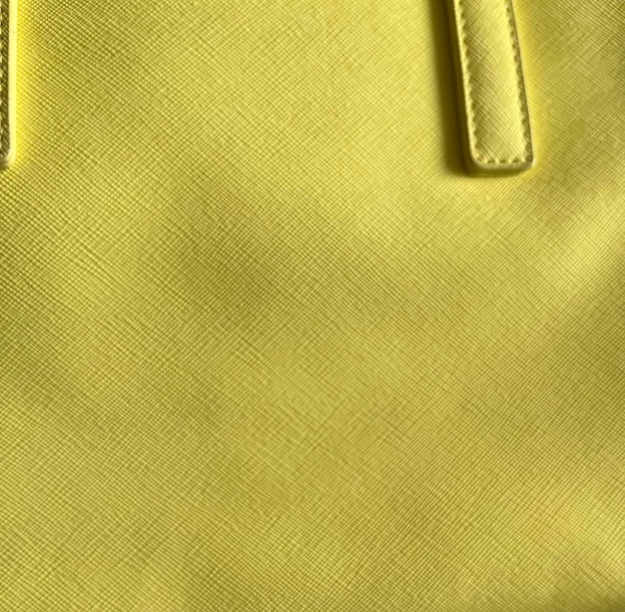 Armani Borse da donna: Armani Jeans Handtasche Gelb – Usato da Schlieren venduto da con_hdp9 5