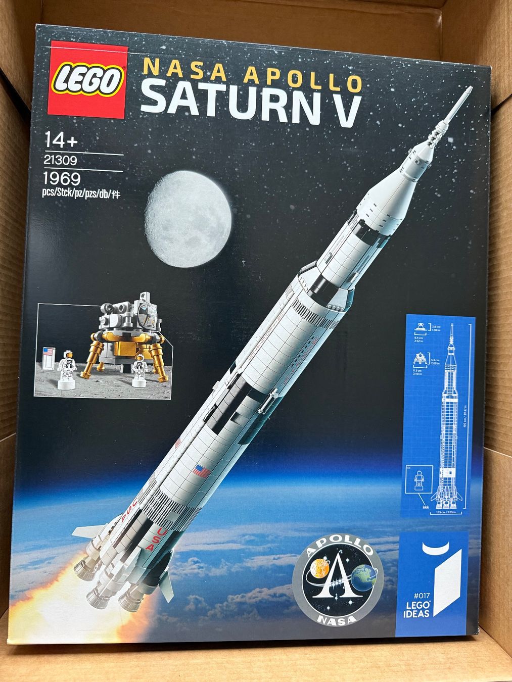 Lego Kit di costruzioni: Lego Ideas 21309 Apollo Saturn 5 Rakete – Nuovo e nell'imballaggio originale da Basel venduto da zekzek