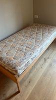 Einzelbett, mit Matratze 1.90 x 90