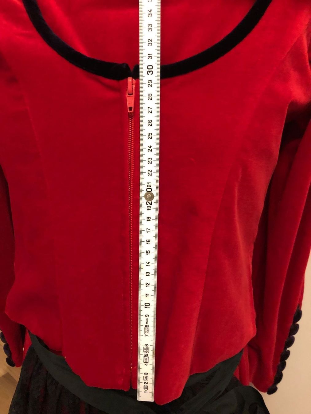 Kostüme: Rotes Dirndl "hochwwertige Verarbeitung" – Gebraucht aus Wabern von carciofo 4