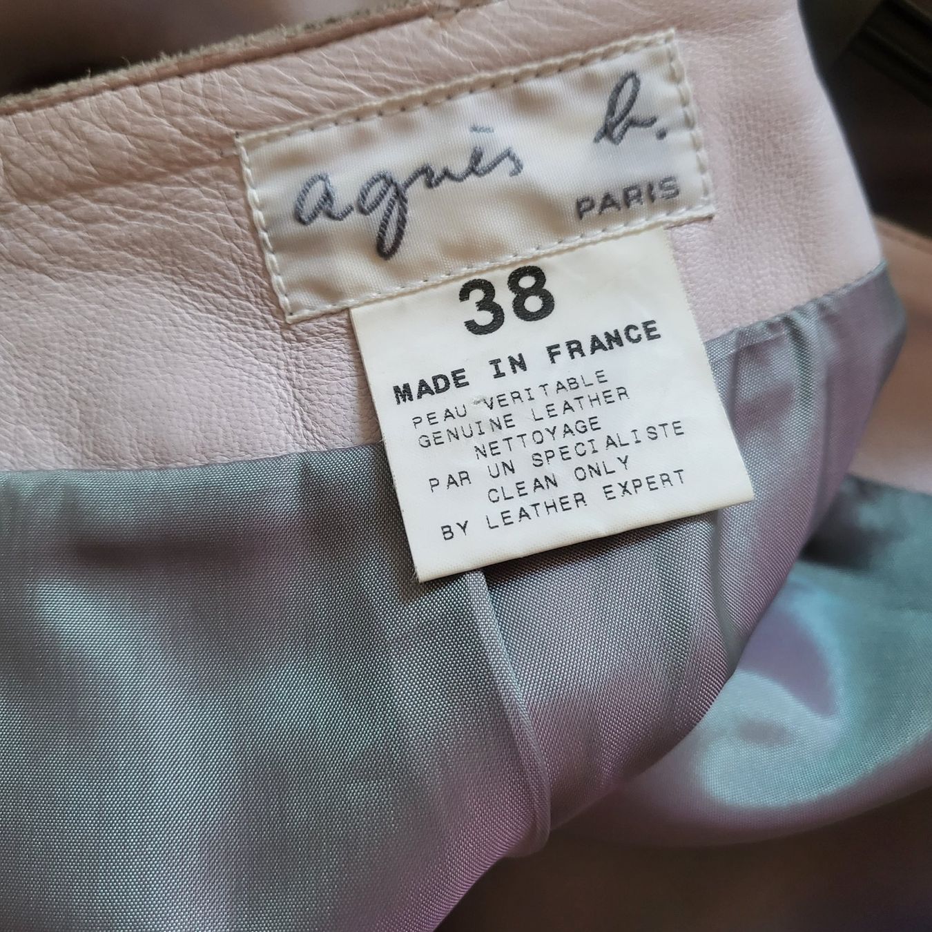 Completi & Tailleur: Ensemble tailleur rose poudré en cuir, élégant. Taille S. – Usato da Neuchâtel venduto da wikit 8