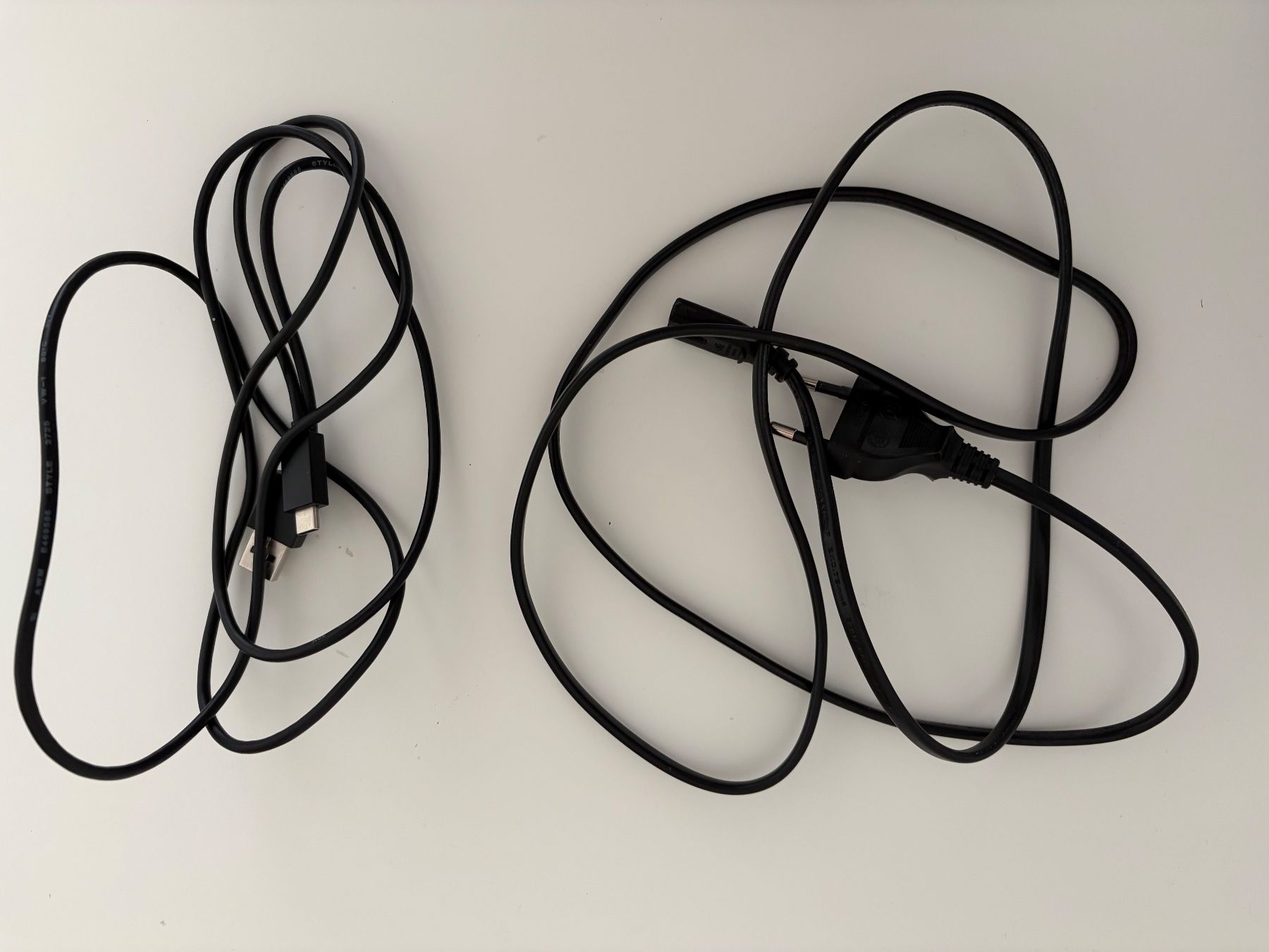 Sony Konsolen: PS5 mit CD Laufwerk und 2 Controller – Neu (gemäss Beschreibung) aus Erlenbach von sg_2fc7 4