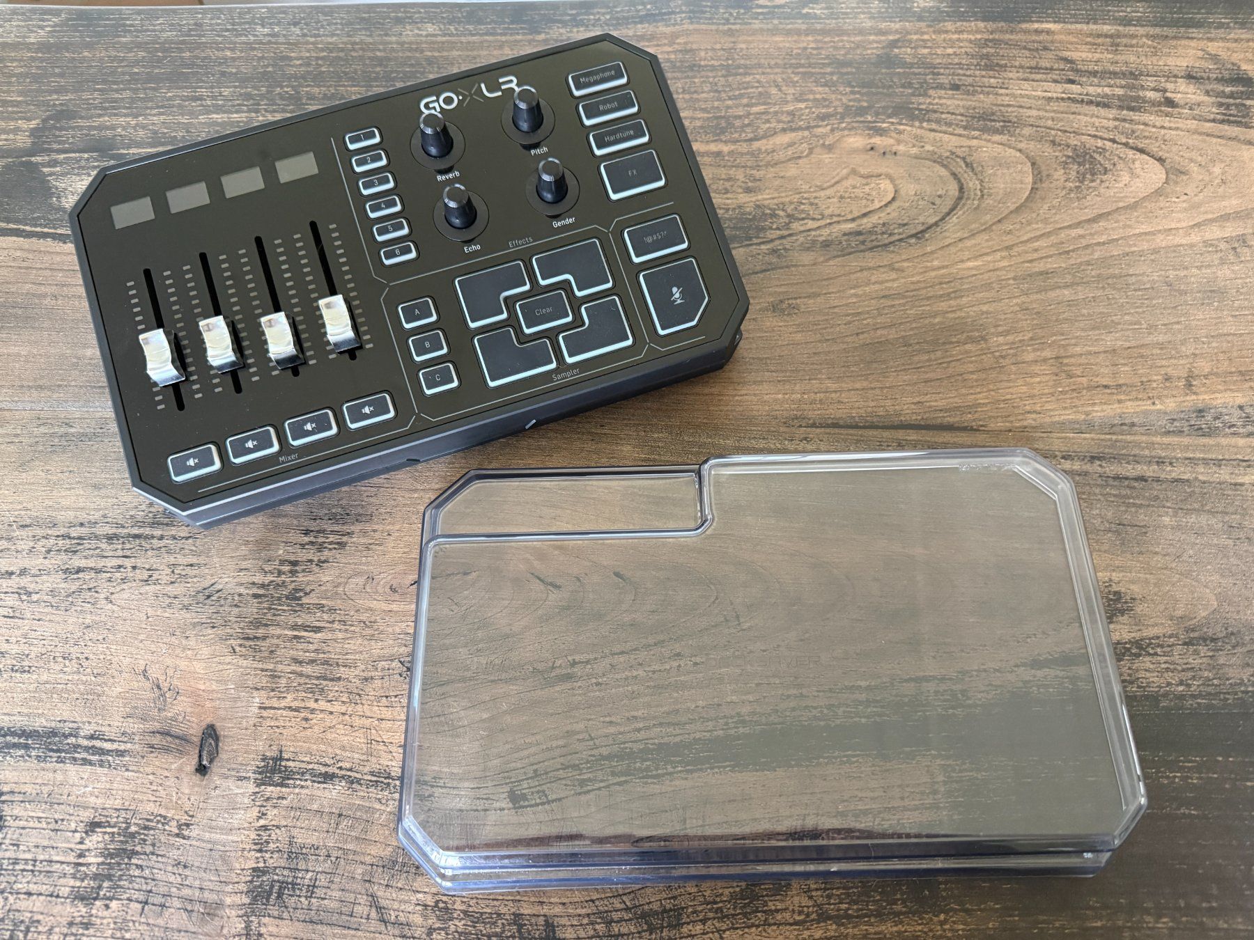 TC Helicon Console di mixaggio: TC Helicon GO XLR USB-Audiointerface mit 4-Kanel-Mixer – Usato da Gachnang venduto da JohnnyBeGood88 7