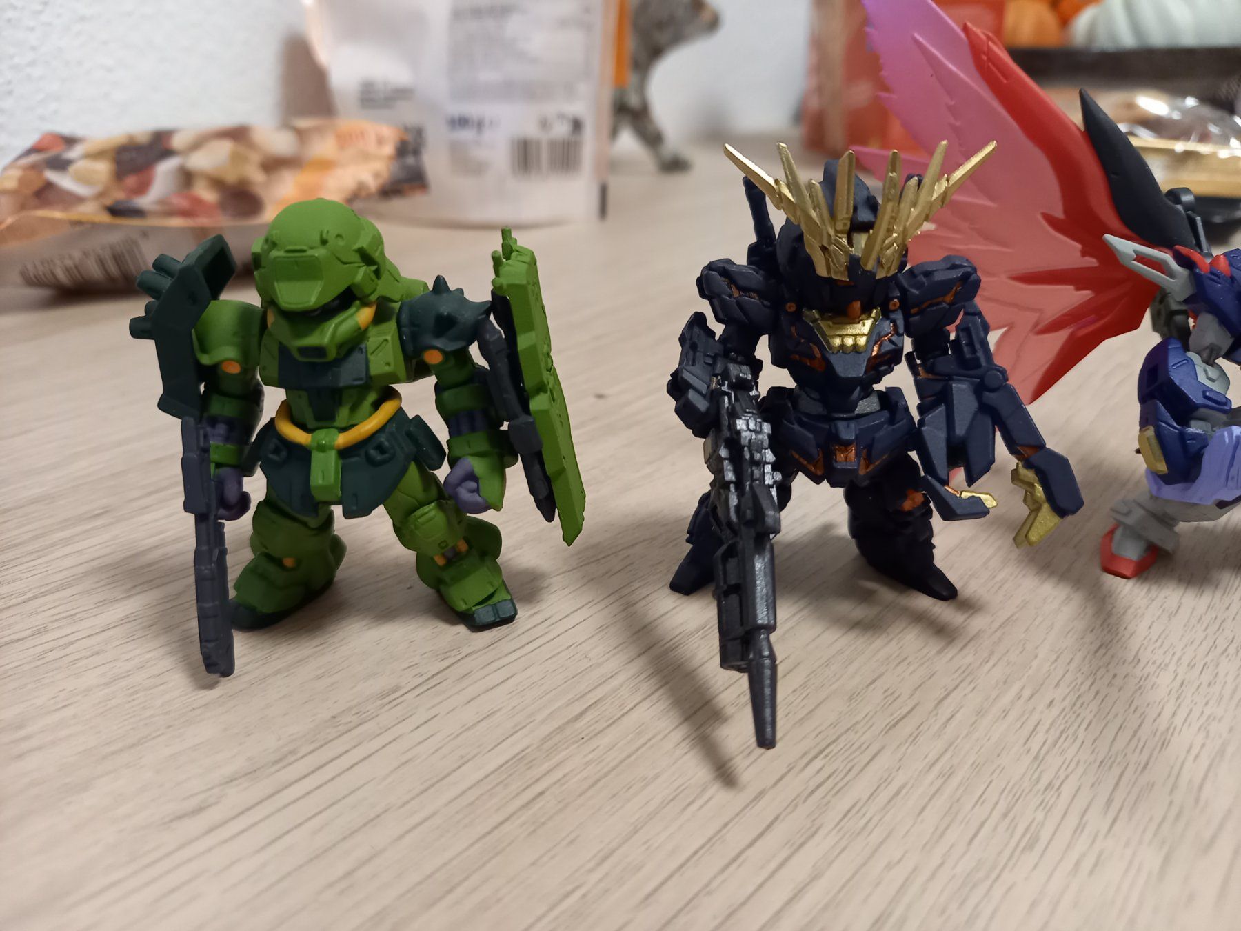 Bandai Kit di modellismo & Modellini statici: Gundam Converge Mini Figures Strike, Destiny, Banshee, RX-78 – Usato da Caslano venduto da mecha_gundam 1