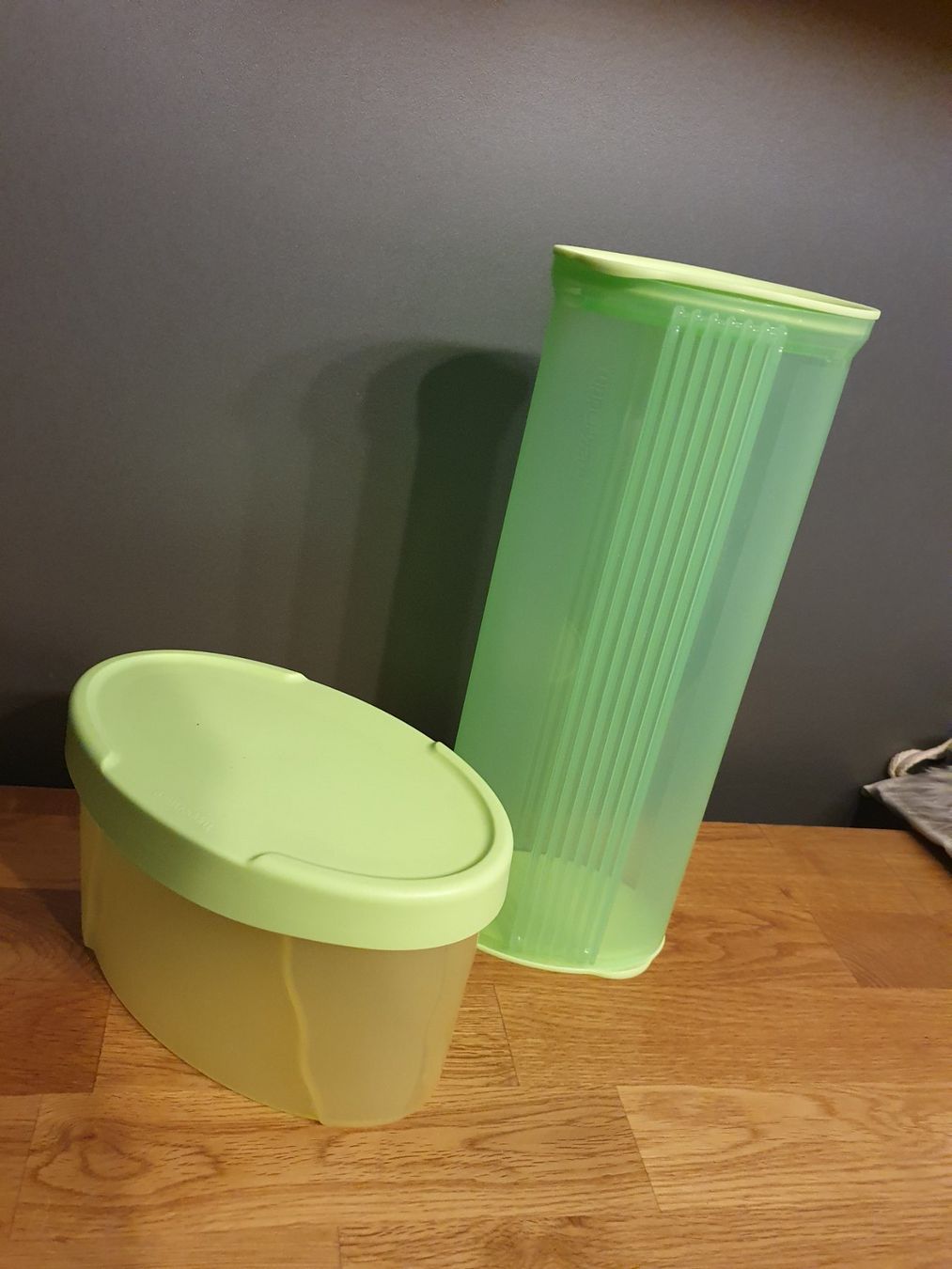 Tupperware Contenitori & Simili: Tupperware Set, grün, gebraucht, Top Zustand! – Usato da Laufenburg venduto da may_r2st