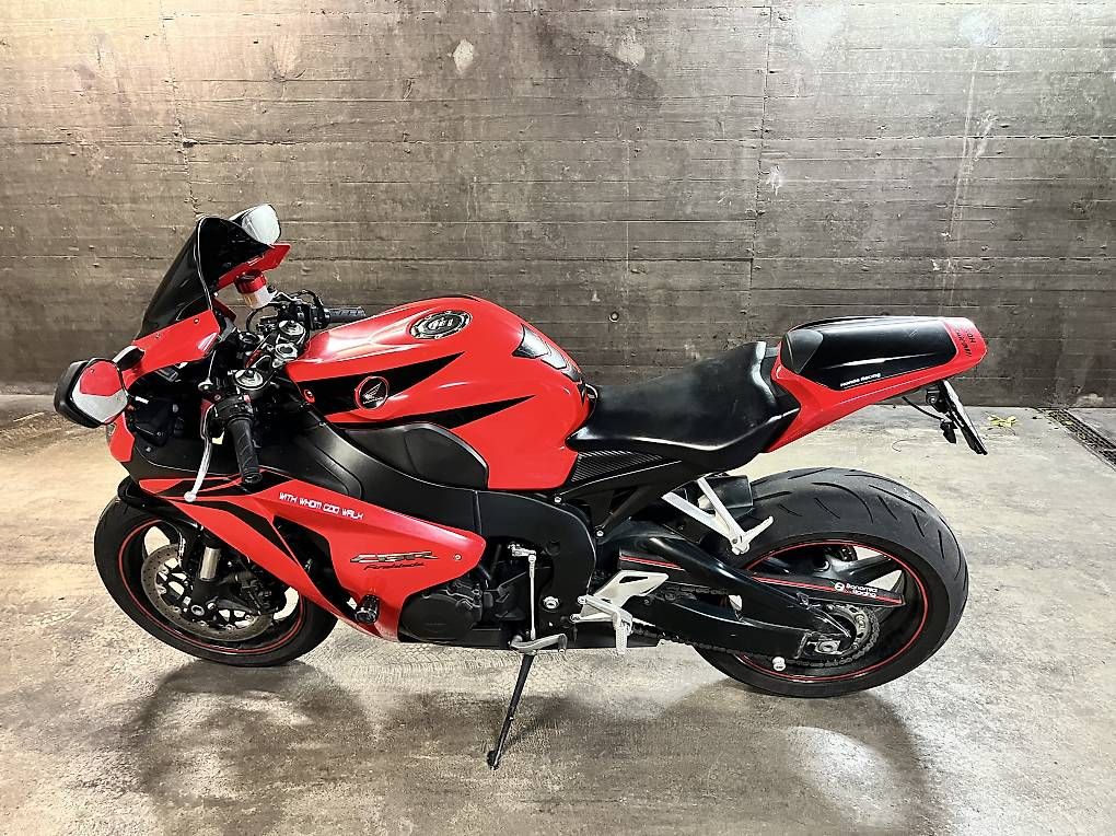 Strada: Honda CBR 1000 RR SC59 – Usato da Schliern b. Köniz venduto da gqm3 2