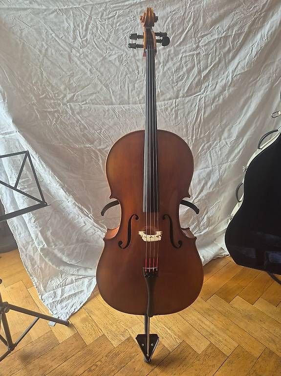 Musikinstrumente: Violoncelle, archet, étuis et accessoires  – Gebraucht aus Genève von demJR