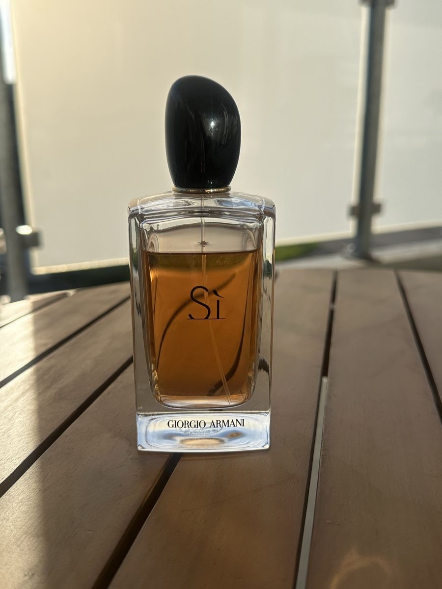 Armani Profumi & Eau de Toilette: Giorgio Armani Si 150ml – Usato da Zofingen venduto da Gizem156
