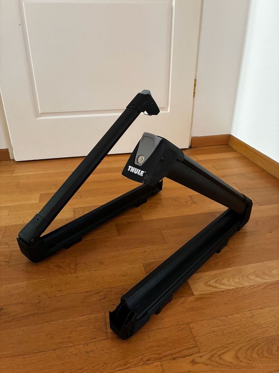 Thule Portapacchi: Thule Roof Rack - Complete Set – Nuovo (secondo la descrizione) da Zürich venduto da and_vp7g