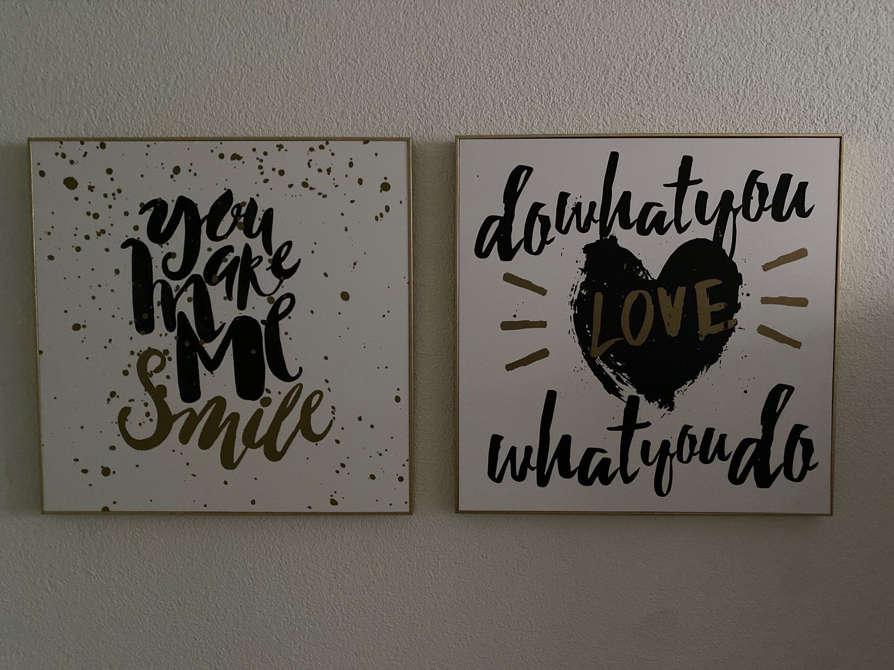 Poster & Bilder: 2 Bilder mit Rahmen gold 50x50cm – Gebraucht aus Root von mele2013