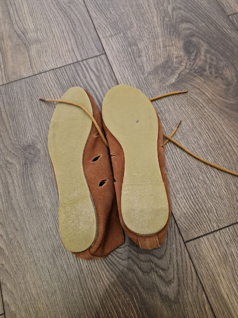 Scarpe da donna: Süsse Sommerschuhe – Usato da Breitenbach venduto da sabrinaa95 1