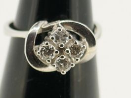Weißgold 18 Kt Brillant Ring 0,4 ct Ringg. 51,5  3 gr.